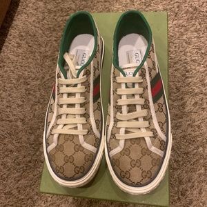 Gucci shoes